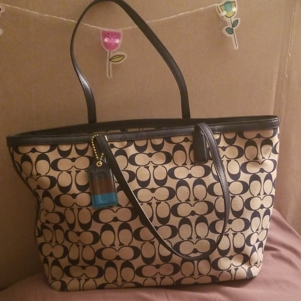 "Vintage" Coach tote